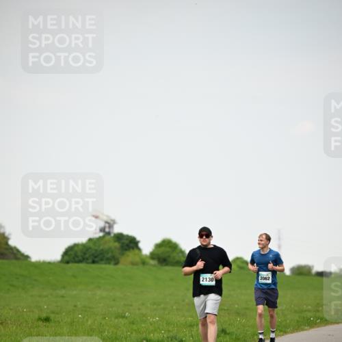 10.05.2026 - 8. Wedeler Halbmarathon Dr. Thomas Lammeyer http://msf.ph/oto/9714029 10.05.2026 12:18:14 Laufen 2130, 2062 meine-sportfotos.de