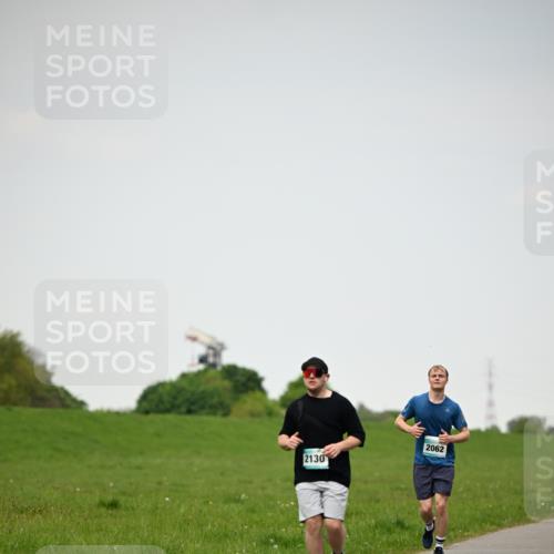 10.05.2026 - 8. Wedeler Halbmarathon Dr. Thomas Lammeyer http://msf.ph/oto/9714046 10.05.2026 12:18:16 Laufen 2130, 2062 meine-sportfotos.de