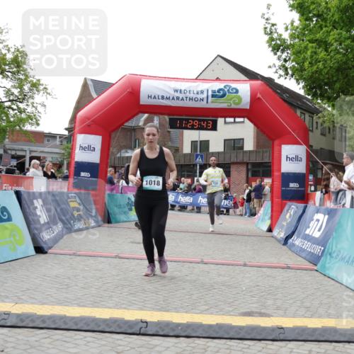 10.05.2026 - 8. Wedeler Halbmarathon Yannick Fuchs http://msf.ph/oto/9714047 10.05.2026 11:29:41 Ziel 131, 168, 711, 1018, 2090, 2135, 2192 meine-sportfotos.de