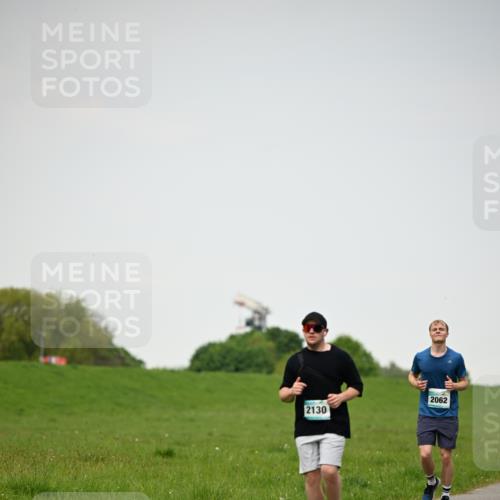 10.05.2026 - 8. Wedeler Halbmarathon Dr. Thomas Lammeyer http://msf.ph/oto/9714053 10.05.2026 12:18:16 Laufen 2130, 2062 meine-sportfotos.de