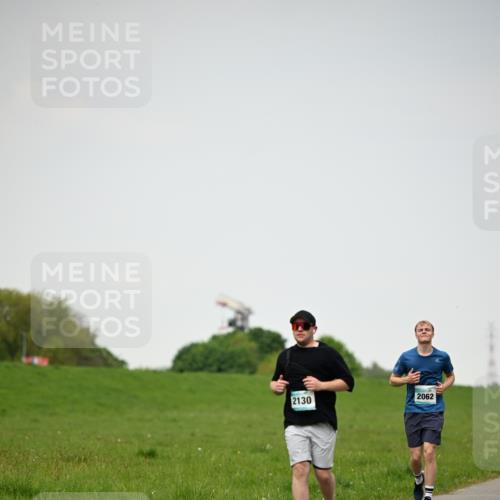 10.05.2026 - 8. Wedeler Halbmarathon Dr. Thomas Lammeyer http://msf.ph/oto/9714054 10.05.2026 12:18:16 Laufen 2130, 2062 meine-sportfotos.de