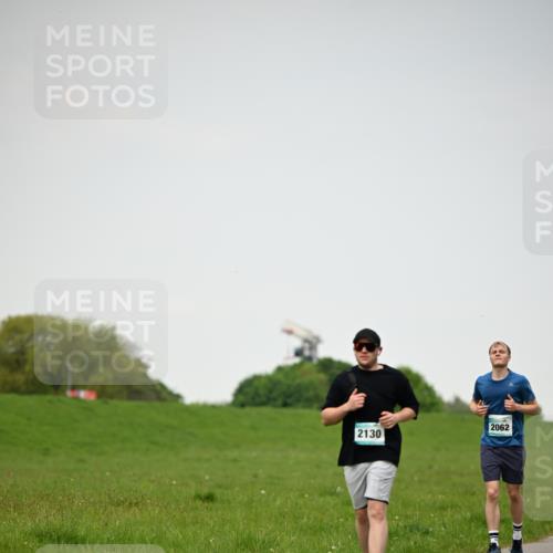 10.05.2026 - 8. Wedeler Halbmarathon Dr. Thomas Lammeyer http://msf.ph/oto/9714056 10.05.2026 12:18:17 Laufen 2062, 2130 meine-sportfotos.de