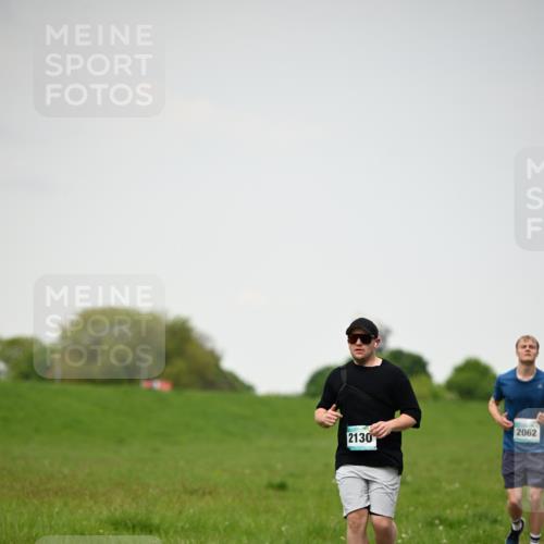 10.05.2026 - 8. Wedeler Halbmarathon Dr. Thomas Lammeyer http://msf.ph/oto/9714068 10.05.2026 12:18:18 Laufen 2062, 2130 meine-sportfotos.de
