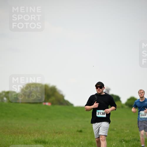 10.05.2026 - 8. Wedeler Halbmarathon Dr. Thomas Lammeyer http://msf.ph/oto/9714073 10.05.2026 12:18:18 Laufen 2130, 440, 2062 meine-sportfotos.de