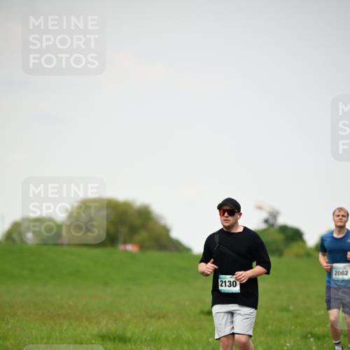10.05.2026 - 8. Wedeler Halbmarathon Dr. Thomas Lammeyer http://msf.ph/oto/9714078 10.05.2026 12:18:19 Laufen 2062, 2130 meine-sportfotos.de