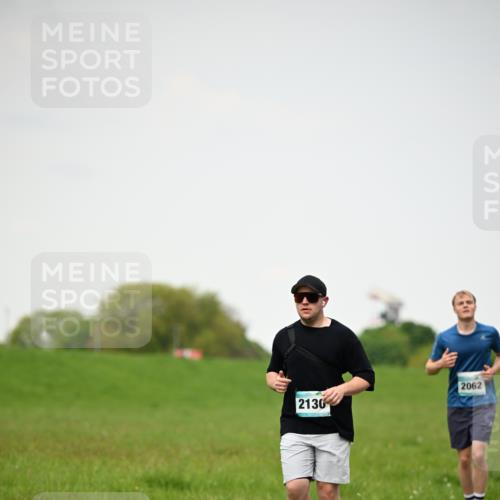 10.05.2026 - 8. Wedeler Halbmarathon Dr. Thomas Lammeyer http://msf.ph/oto/9714082 10.05.2026 12:18:19 Laufen 2062, 2130 meine-sportfotos.de