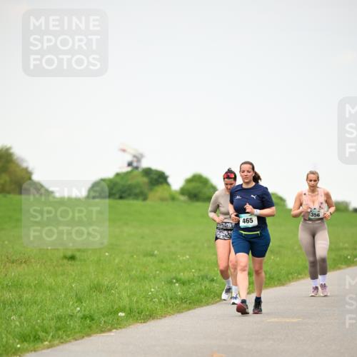 10.05.2026 - 8. Wedeler Halbmarathon Dr. Thomas Lammeyer http://msf.ph/oto/9714127 10.05.2026 12:18:30 Laufen 465, 356 meine-sportfotos.de