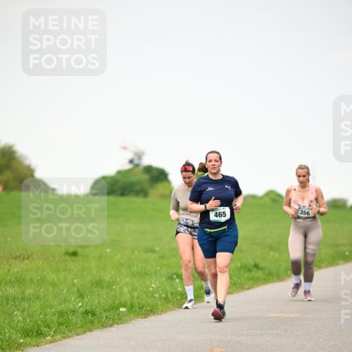10.05.2026 - 8. Wedeler Halbmarathon Dr. Thomas Lammeyer http://msf.ph/oto/9714134 10.05.2026 12:18:31 Laufen 465, 356 meine-sportfotos.de