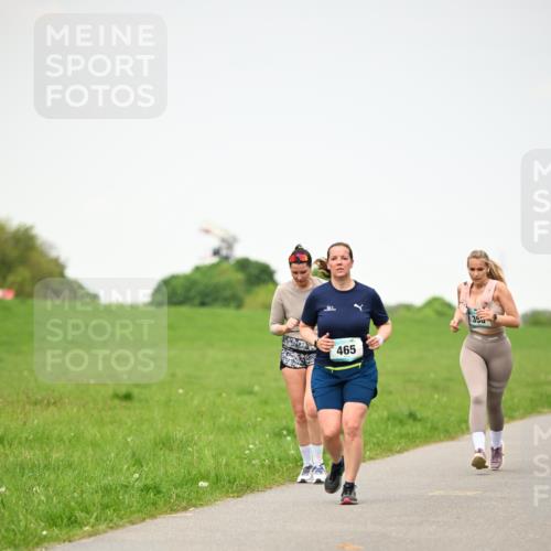 10.05.2026 - 8. Wedeler Halbmarathon Dr. Thomas Lammeyer http://msf.ph/oto/9714136 10.05.2026 12:18:32 Laufen 465, 350 meine-sportfotos.de