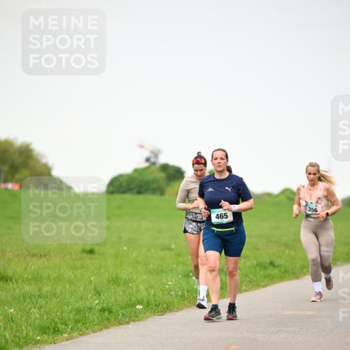10.05.2026 - 8. Wedeler Halbmarathon Dr. Thomas Lammeyer http://msf.ph/oto/9714137 10.05.2026 12:18:32 Laufen 465, 356 meine-sportfotos.de