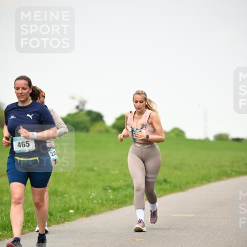 10.05.2026 - 8. Wedeler Halbmarathon Dr. Thomas Lammeyer http://msf.ph/oto/9714157 10.05.2026 12:18:35 Laufen 465, 215 meine-sportfotos.de