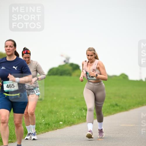10.05.2026 - 8. Wedeler Halbmarathon Dr. Thomas Lammeyer http://msf.ph/oto/9714163 10.05.2026 12:18:35 Laufen 465, 215, 330 meine-sportfotos.de