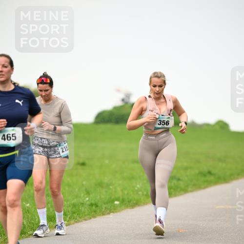 10.05.2026 - 8. Wedeler Halbmarathon Dr. Thomas Lammeyer http://msf.ph/oto/9714169 10.05.2026 12:18:36 Laufen 465, 215, 356 meine-sportfotos.de