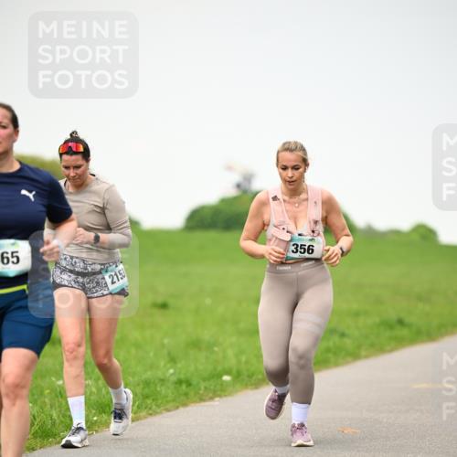 10.05.2026 - 8. Wedeler Halbmarathon Dr. Thomas Lammeyer http://msf.ph/oto/9714170 10.05.2026 12:18:36 Laufen 2153, 356 meine-sportfotos.de