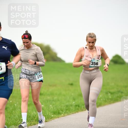 10.05.2026 - 8. Wedeler Halbmarathon Dr. Thomas Lammeyer http://msf.ph/oto/9714178 10.05.2026 12:18:36 Laufen 2153, 356 meine-sportfotos.de
