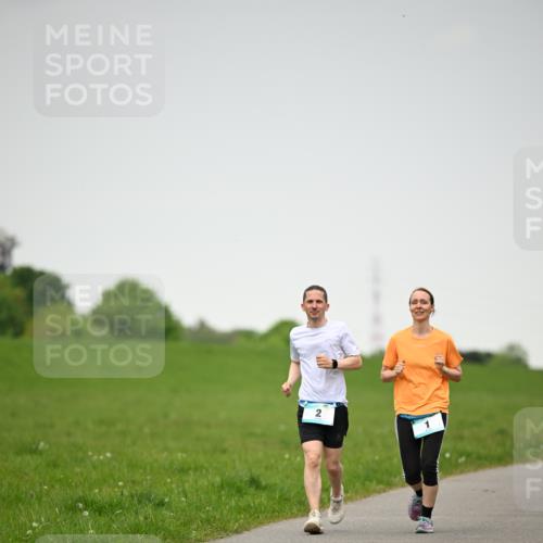 10.05.2026 - 8. Wedeler Halbmarathon Dr. Thomas Lammeyer http://msf.ph/oto/9714208 10.05.2026 12:18:53 Laufen  meine-sportfotos.de