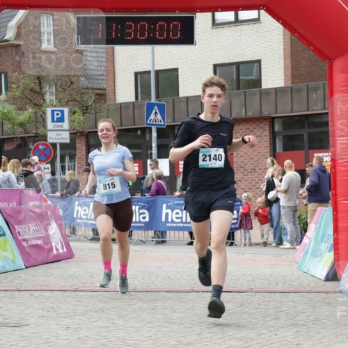 10.05.2026 - 8. Wedeler Halbmarathon Yannick Fuchs http://msf.ph/oto/9714219 10.05.2026 11:29:58 Ziel 536, 620, 815, 2140, 2178 meine-sportfotos.de