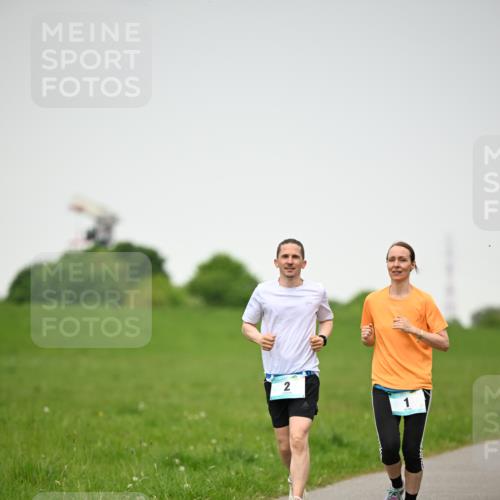 10.05.2026 - 8. Wedeler Halbmarathon Dr. Thomas Lammeyer http://msf.ph/oto/9714227 10.05.2026 12:18:55 Laufen  meine-sportfotos.de