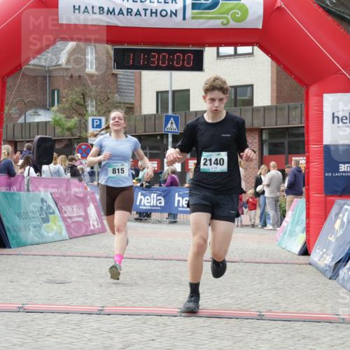 10.05.2026 - 8. Wedeler Halbmarathon Yannick Fuchs http://msf.ph/oto/9714228 10.05.2026 11:29:59 Ziel 536, 815, 2140 meine-sportfotos.de