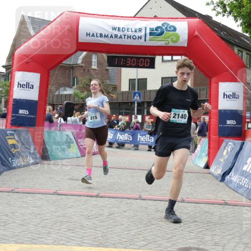 10.05.2026 - 8. Wedeler Halbmarathon Yannick Fuchs http://msf.ph/oto/9714233 10.05.2026 11:29:59 Ziel 536, 815, 2140 meine-sportfotos.de