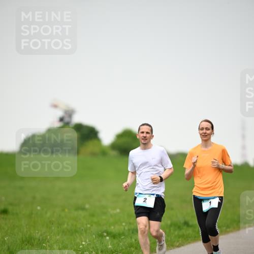 10.05.2026 - 8. Wedeler Halbmarathon Dr. Thomas Lammeyer http://msf.ph/oto/9714234 10.05.2026 12:18:56 Laufen  meine-sportfotos.de