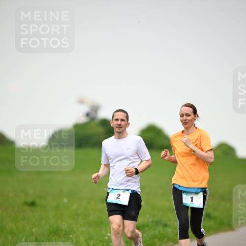 10.05.2026 - 8. Wedeler Halbmarathon Dr. Thomas Lammeyer http://msf.ph/oto/9714247 10.05.2026 12:18:57 Laufen  meine-sportfotos.de