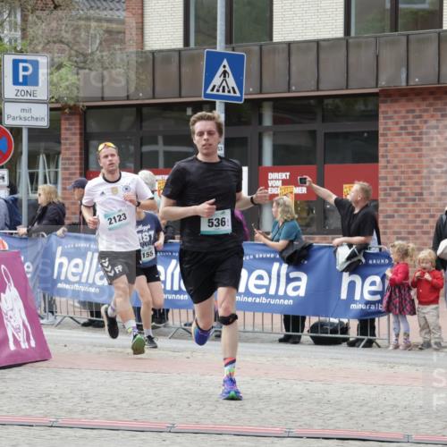 10.05.2026 - 8. Wedeler Halbmarathon Yannick Fuchs http://msf.ph/oto/9714254 10.05.2026 11:30:02 Ziel 536, 655, 815, 2123, 2140, 2147, 2155 meine-sportfotos.de