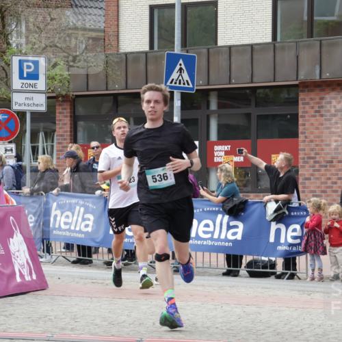 10.05.2026 - 8. Wedeler Halbmarathon Yannick Fuchs http://msf.ph/oto/9714260 10.05.2026 11:30:02 Ziel 536, 655, 815, 2123, 2140, 2147, 2155 meine-sportfotos.de