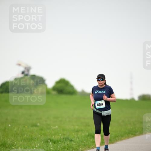 10.05.2026 - 8. Wedeler Halbmarathon Dr. Thomas Lammeyer http://msf.ph/oto/9714261 10.05.2026 12:19:07 Laufen 600 meine-sportfotos.de