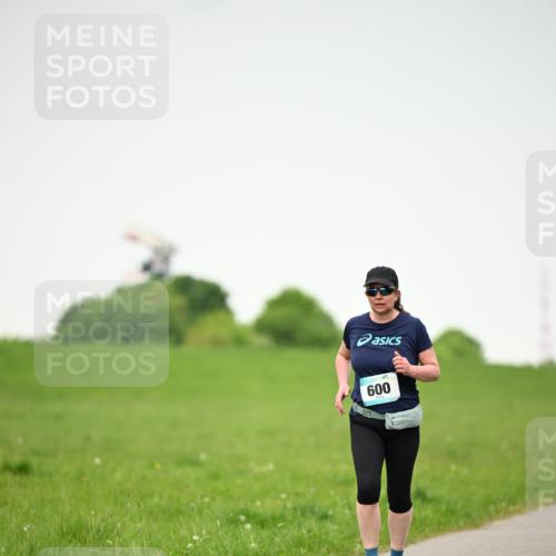 10.05.2026 - 8. Wedeler Halbmarathon Dr. Thomas Lammeyer http://msf.ph/oto/9714270 10.05.2026 12:19:08 Laufen 600 meine-sportfotos.de