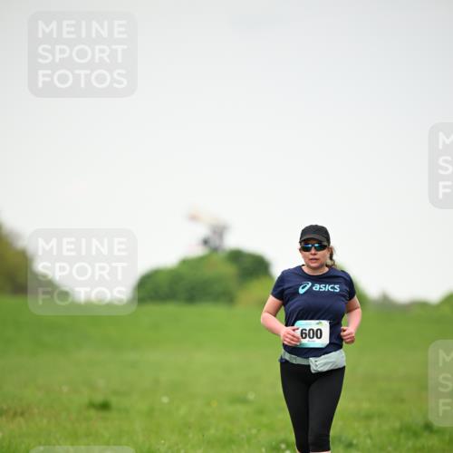 10.05.2026 - 8. Wedeler Halbmarathon Dr. Thomas Lammeyer http://msf.ph/oto/9714283 10.05.2026 12:19:09 Laufen 600 meine-sportfotos.de