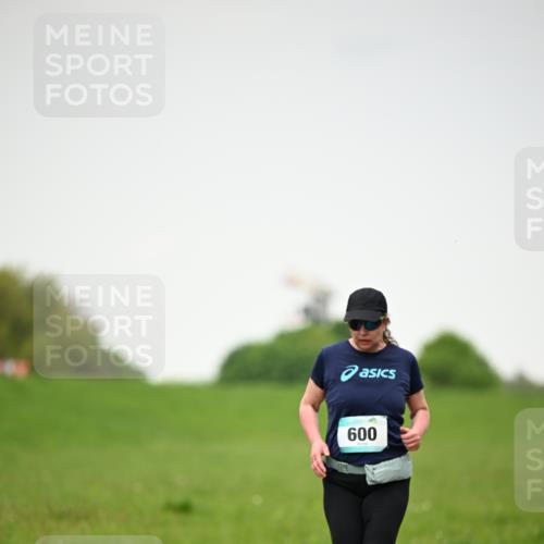 10.05.2026 - 8. Wedeler Halbmarathon Dr. Thomas Lammeyer http://msf.ph/oto/9714292 10.05.2026 12:19:10 Laufen 600 meine-sportfotos.de