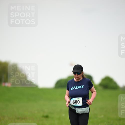 10.05.2026 - 8. Wedeler Halbmarathon Dr. Thomas Lammeyer http://msf.ph/oto/9714298 10.05.2026 12:19:10 Laufen 600 meine-sportfotos.de