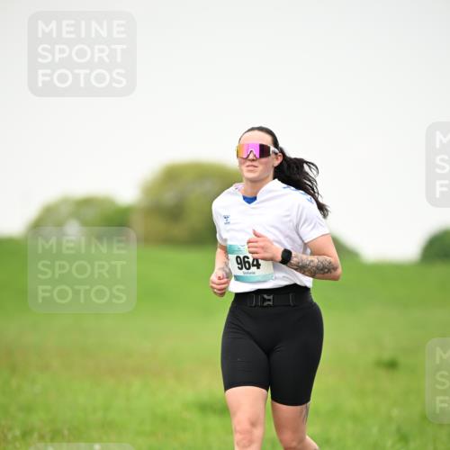 10.05.2026 - 8. Wedeler Halbmarathon Dr. Thomas Lammeyer http://msf.ph/oto/9714316 10.05.2026 12:19:26 Laufen 964 meine-sportfotos.de