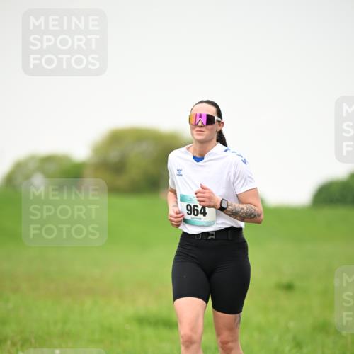 10.05.2026 - 8. Wedeler Halbmarathon Dr. Thomas Lammeyer http://msf.ph/oto/9714318 10.05.2026 12:19:25 Laufen 964 meine-sportfotos.de