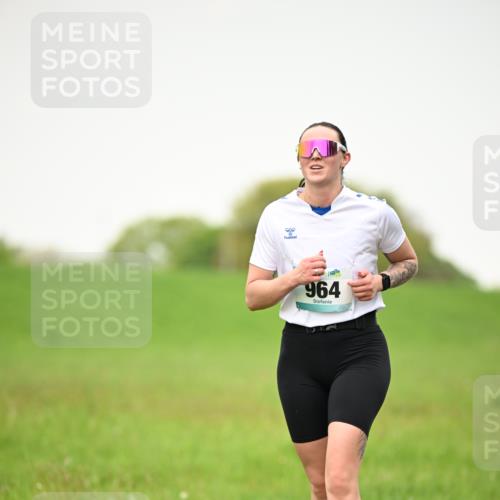 10.05.2026 - 8. Wedeler Halbmarathon Dr. Thomas Lammeyer http://msf.ph/oto/9714321 10.05.2026 12:19:26 Laufen 964 meine-sportfotos.de