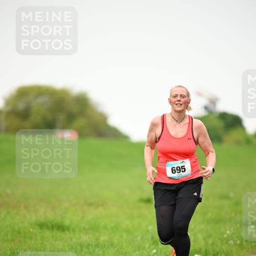 10.05.2026 - 8. Wedeler Halbmarathon Dr. Thomas Lammeyer http://msf.ph/oto/9714389 10.05.2026 12:19:57 Laufen 695 meine-sportfotos.de
