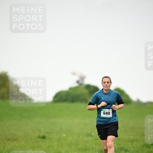 10.05.2026 - 8. Wedeler Halbmarathon Dr. Thomas Lammeyer http://msf.ph/oto/9714402 10.05.2026 12:20:07 Laufen 640 meine-sportfotos.de