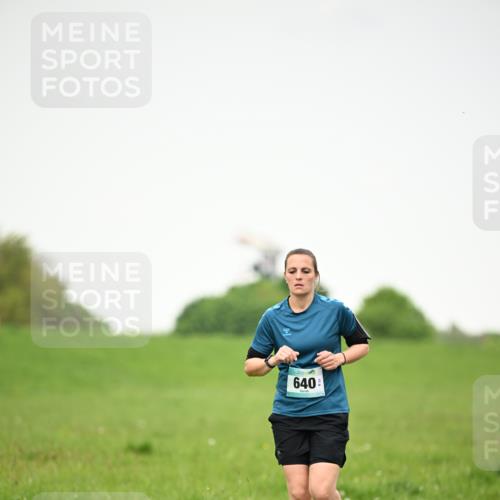 10.05.2026 - 8. Wedeler Halbmarathon Dr. Thomas Lammeyer http://msf.ph/oto/9714407 10.05.2026 12:20:08 Laufen 640 meine-sportfotos.de