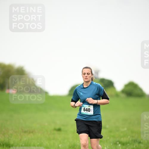 10.05.2026 - 8. Wedeler Halbmarathon Dr. Thomas Lammeyer http://msf.ph/oto/9714416 10.05.2026 12:20:09 Laufen 640 meine-sportfotos.de