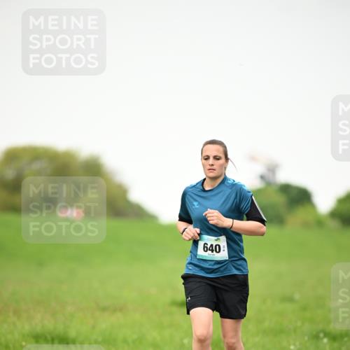 10.05.2026 - 8. Wedeler Halbmarathon Dr. Thomas Lammeyer http://msf.ph/oto/9714422 10.05.2026 12:20:09 Laufen 640 meine-sportfotos.de