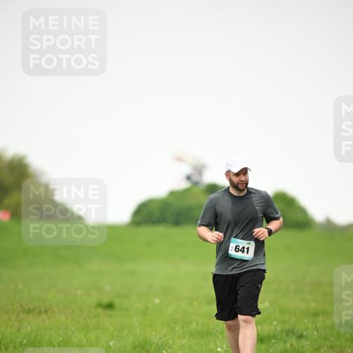 10.05.2026 - 8. Wedeler Halbmarathon Dr. Thomas Lammeyer http://msf.ph/oto/9714444 10.05.2026 12:20:27 Laufen 641 meine-sportfotos.de