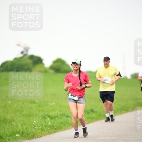 10.05.2026 - 8. Wedeler Halbmarathon Dr. Thomas Lammeyer http://msf.ph/oto/9714446 10.05.2026 12:20:32 Laufen 4407 meine-sportfotos.de