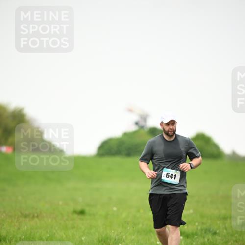 10.05.2026 - 8. Wedeler Halbmarathon Dr. Thomas Lammeyer http://msf.ph/oto/9714448 10.05.2026 12:20:27 Laufen 641 meine-sportfotos.de