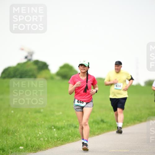 10.05.2026 - 8. Wedeler Halbmarathon Dr. Thomas Lammeyer http://msf.ph/oto/9714453 10.05.2026 12:20:33 Laufen 440 meine-sportfotos.de