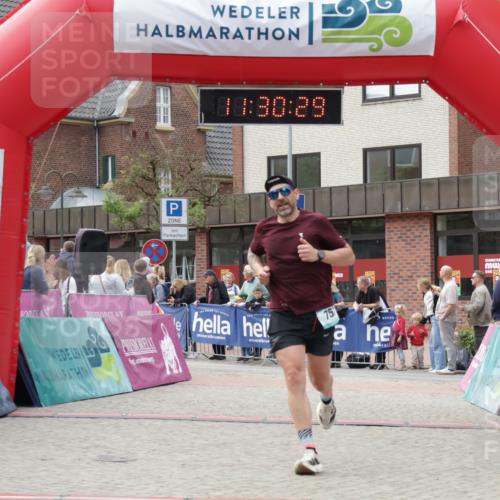 10.05.2026 - 8. Wedeler Halbmarathon Yannick Fuchs http://msf.ph/oto/9714476 10.05.2026 11:30:27 Ziel 345, 752 meine-sportfotos.de