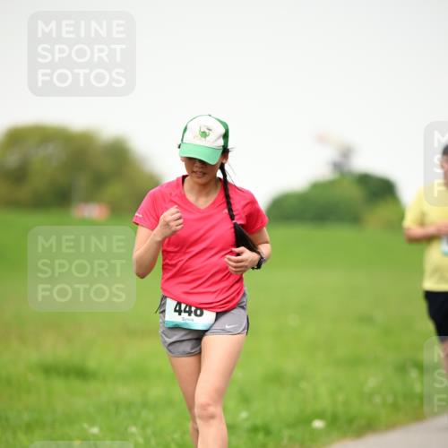10.05.2026 - 8. Wedeler Halbmarathon Dr. Thomas Lammeyer http://msf.ph/oto/9714485 10.05.2026 12:20:36 Laufen 440 meine-sportfotos.de