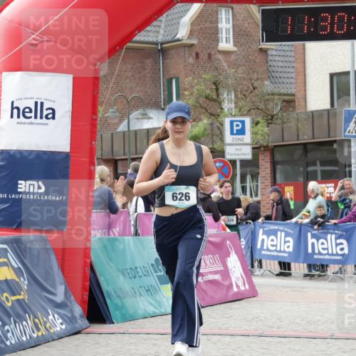 10.05.2026 - 8. Wedeler Halbmarathon Yannick Fuchs http://msf.ph/oto/9714541 10.05.2026 11:30:34 Ziel 294, 326, 626 meine-sportfotos.de