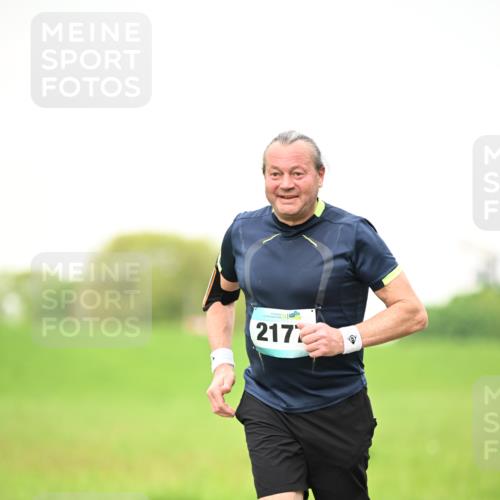 10.05.2026 - 8. Wedeler Halbmarathon Dr. Thomas Lammeyer http://msf.ph/oto/9714598 10.05.2026 12:21:34 Laufen 1206, 2177 meine-sportfotos.de