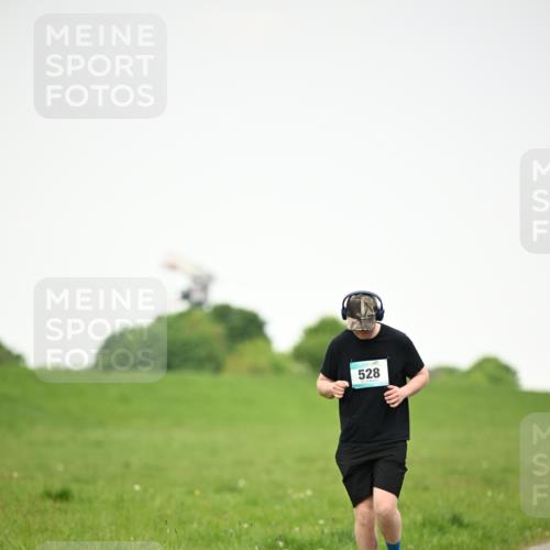 10.05.2026 - 8. Wedeler Halbmarathon Dr. Thomas Lammeyer http://msf.ph/oto/9714606 10.05.2026 12:21:38 Laufen 528 meine-sportfotos.de